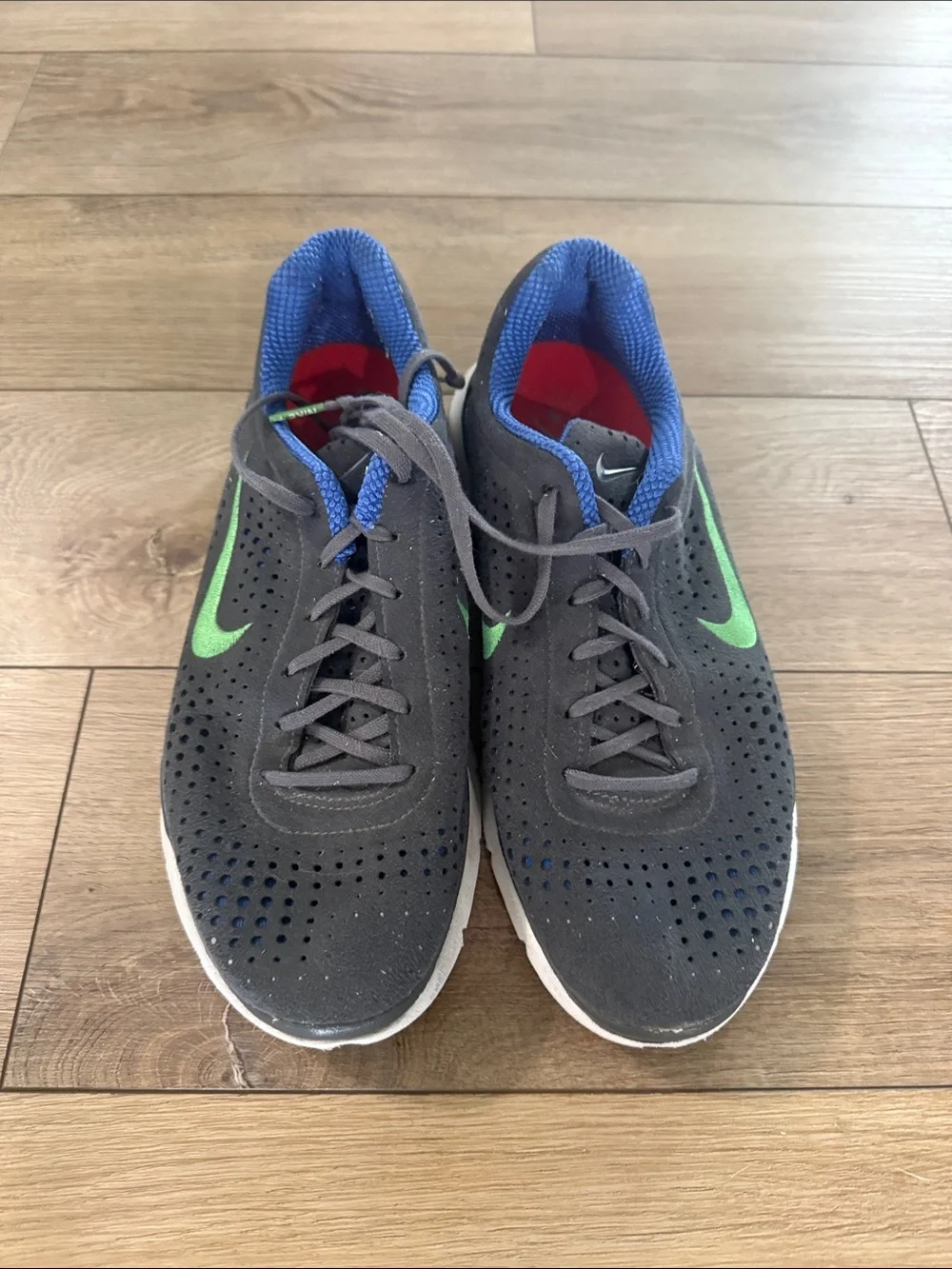 Men’s Nike Free Run - Charcoal Gray - size 7.5